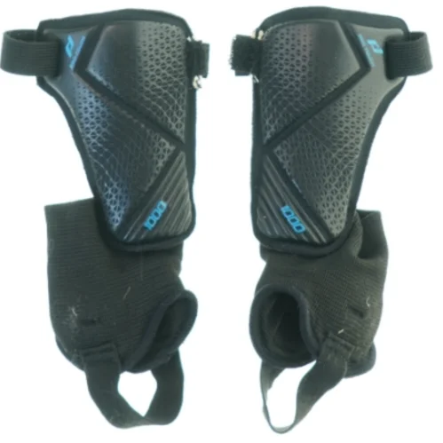 Sorte benskinner til sport fra Pro Touch (str. Længde. 20 cm. b. 10 cm)