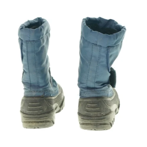 Vintersko fra Kamik (str. 24)