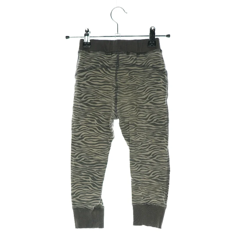 Bukser fra Mads & Mette (str. 104)