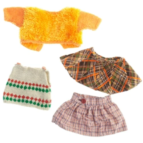 Dukketøj assorteret (str. 15 x 17 cm og 14 x 14 cm)