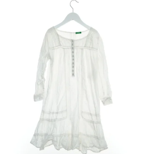 Kjole fra United Colors Of Benetton (str. 152 cm)