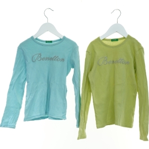 Bluse (2 stk.) fra Benetton (str. 146 cm)