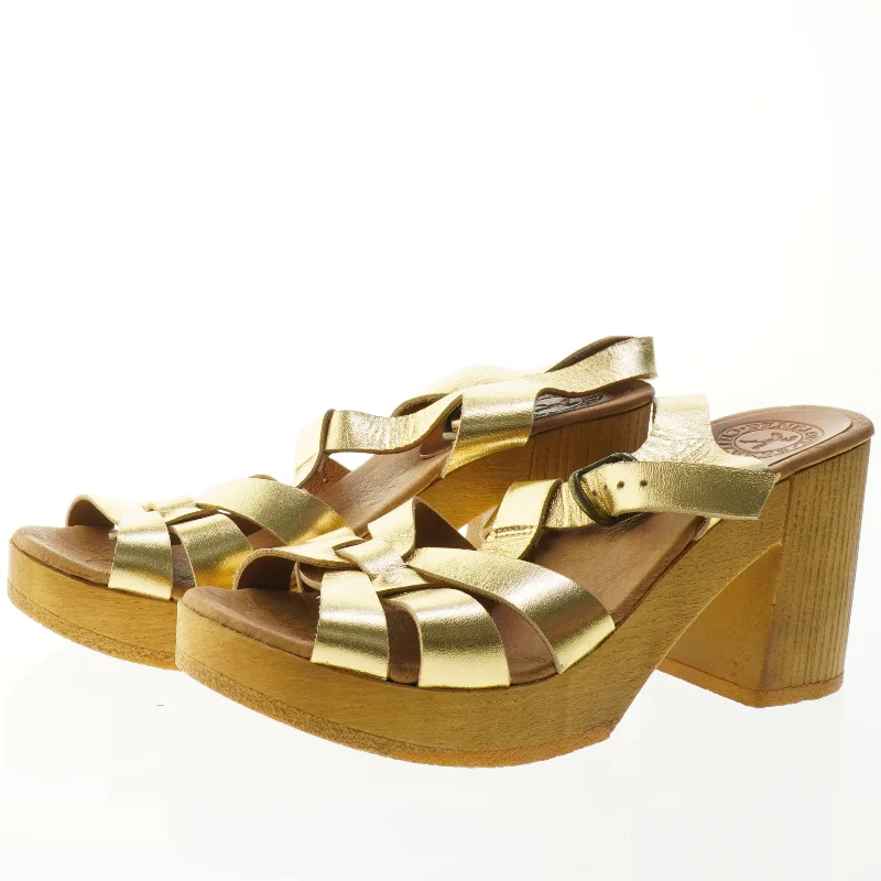 Guld sandaler fra Penelope Chilvers (str. 38)