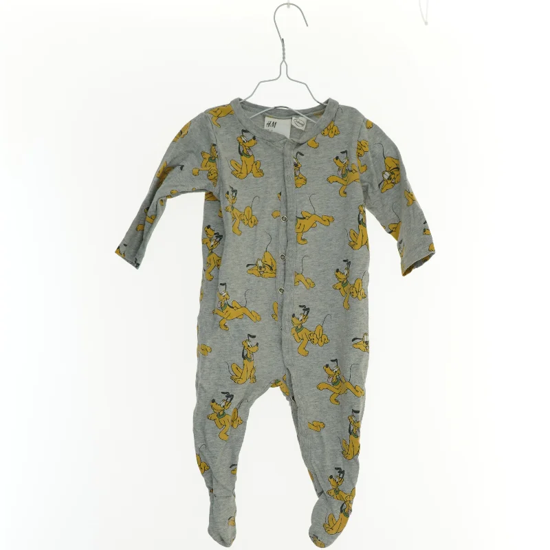 Buksedragt fra H&M (str. 74 cm)