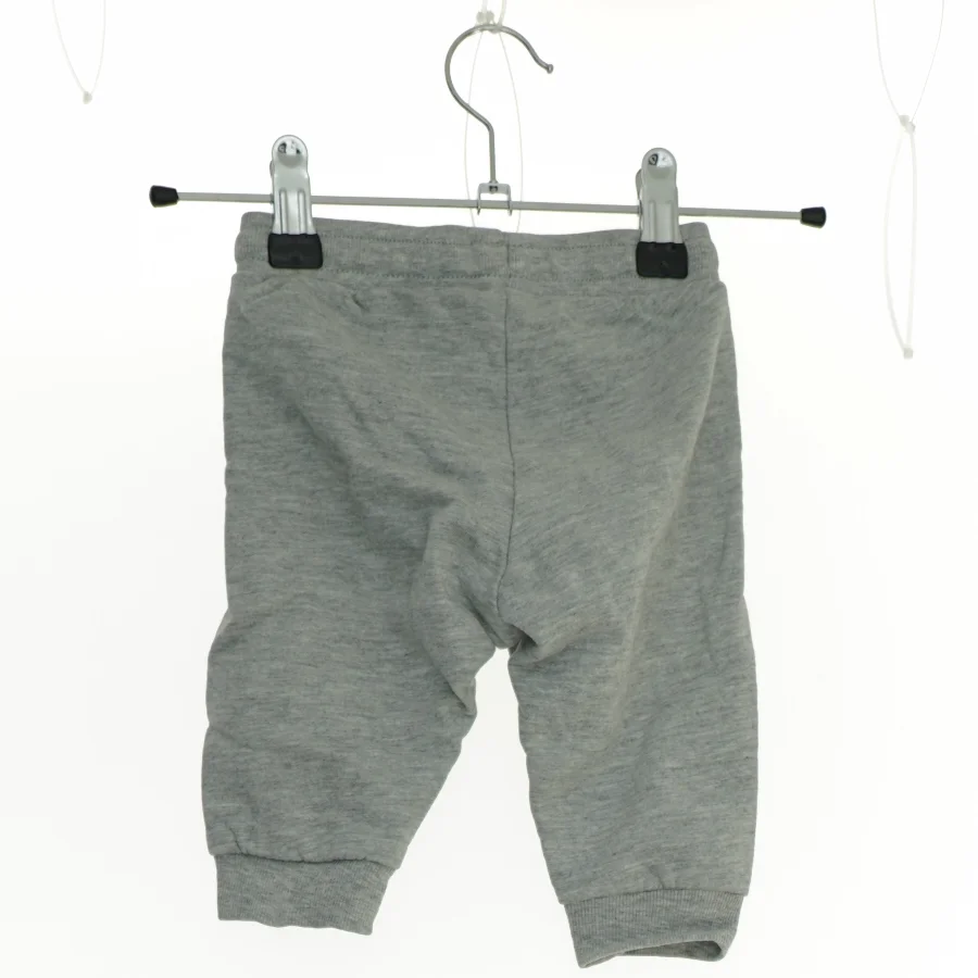 Træningsbukser fra H&M (str. 68 cm)