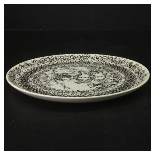 Dekorativ tallerken med mønster fra Bjørn Wiinblad (str. Ø 22 cm)