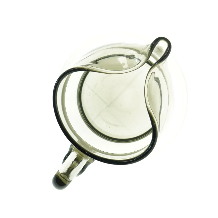 Glas kande i grønlig nuancemed  (str. H. 20 cm. ø. 16 cm)