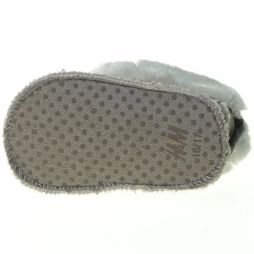 Hjemmesko fra H&M (str. 16)