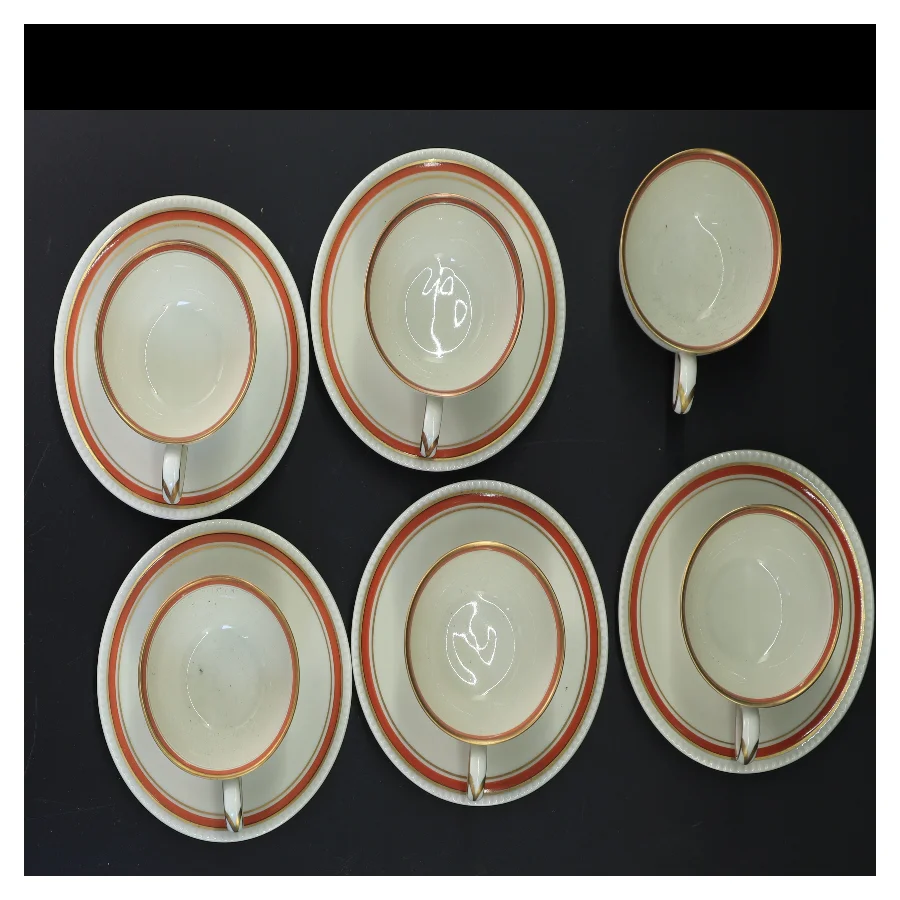 Sæt af kaffekopper med underkopper fra Jomsborg (str. 11 ø cm og 6 ø cm)