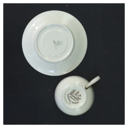 Porcelæns kaffekopper med underkopper fra Københavns Porcelæns Maleri (str. 11 ø cm og 6 ø cm)