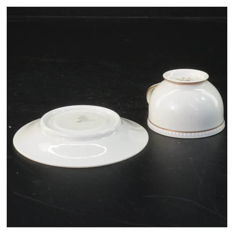 Porcelæns kaffekopper med underkopper fra Københavns Porcelæns Maleri (str. 11 ø cm og 6 ø cm)