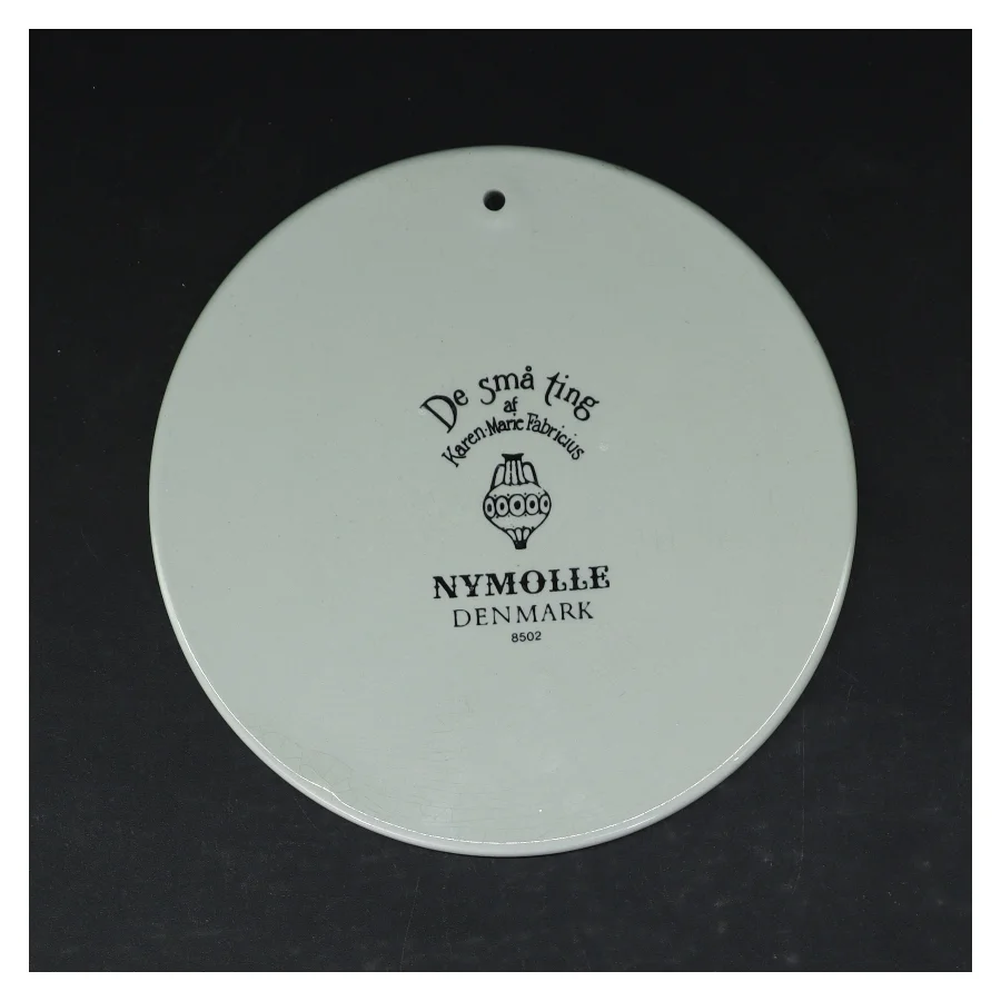 NYMØLLE Keramisk Vægplatte fra Nymølle (str. Ø. 18 cm)