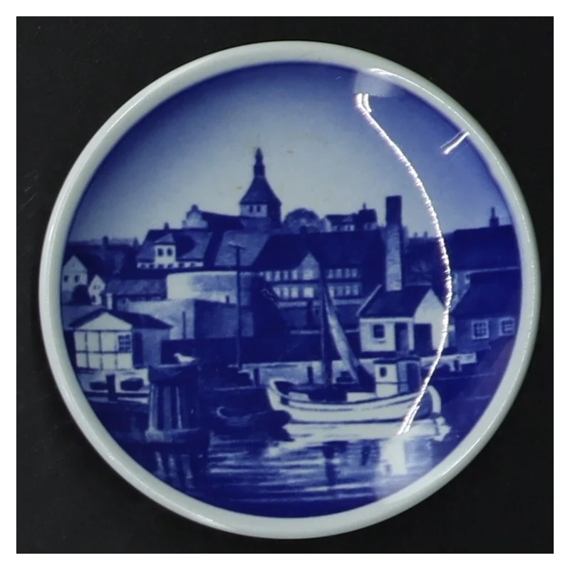 Blå-og-hvid vægplade fra Svendborg Havn, Royal Copenhagen (str. 8 cm. 5 stykker)