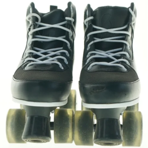 Rulleskøjter fra Story (str. 40)