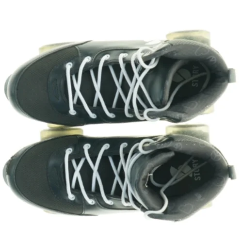 Rulleskøjter fra Story (str. 40)