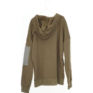 Hættetrøje med knapper på siderne (str. 170)