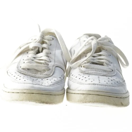 Nike sneakers i hvid str. 38 fra Nike (str. 38 )