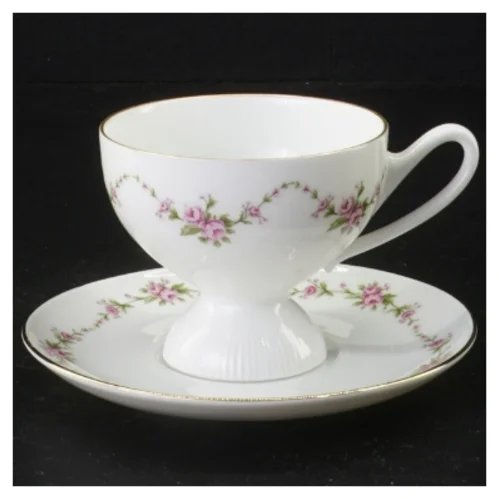 5 porcelænskopper og underkopper med blomstermotiv fra Benedikte (str. Diameter 13 cm kop 7 x 10 cm)