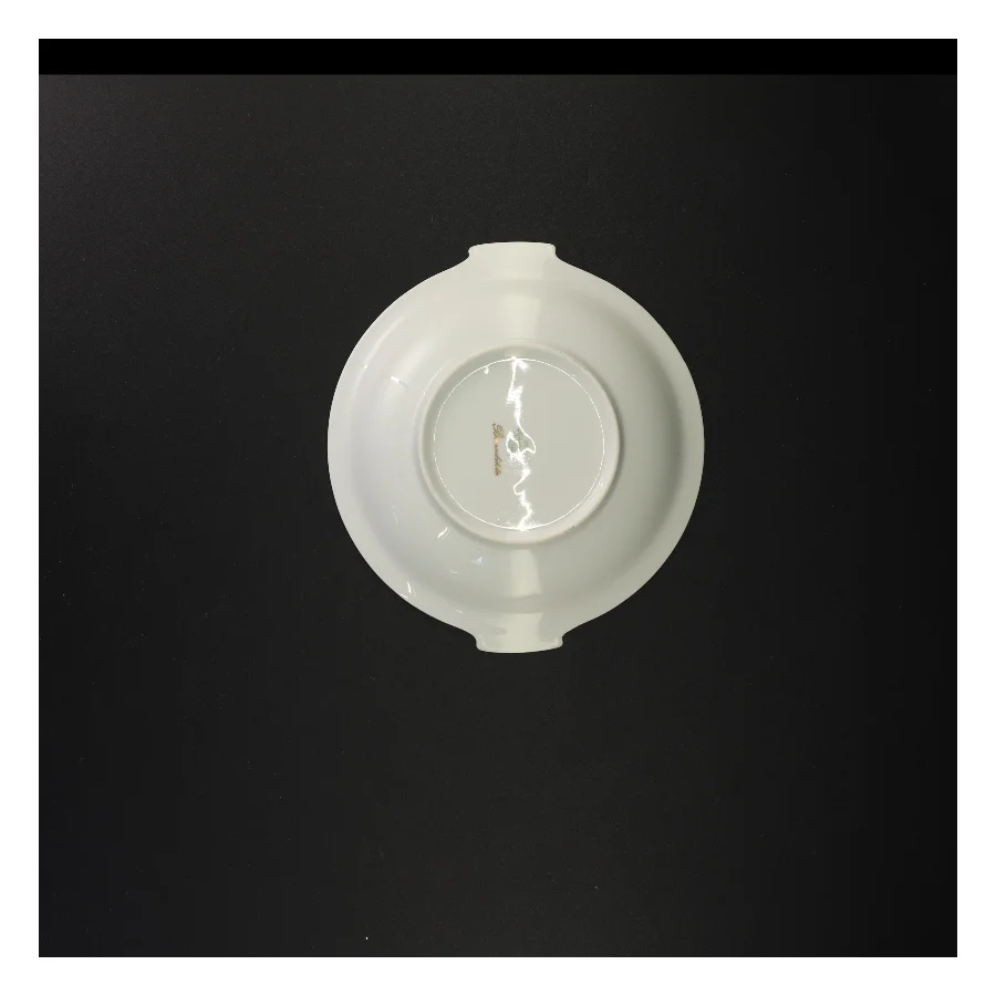 Hvidt porcelænsfad fra Benedikte (str. Diameter 19 cm)