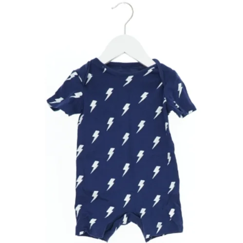 Sommerdragt fra F&F (str. 80)