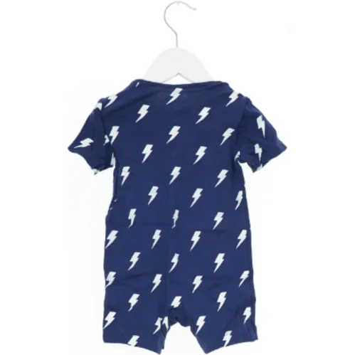 Sommerdragt fra F&F (str. 80)