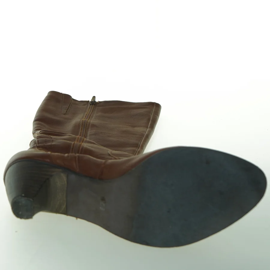 Brune læderstøvler (str. 39 cm)