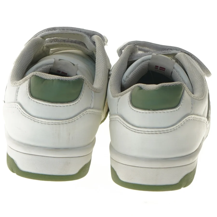 Hvide sneakers med grønne detaljer fra Hummel (str. 33 )