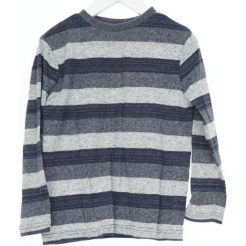 Langærmet t-shirt fra F&F (str. 116)