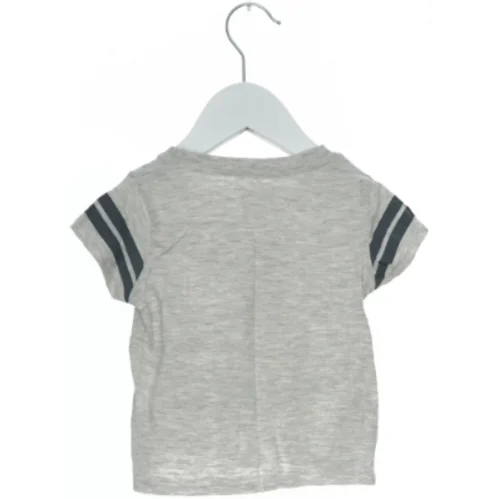 T-shirt med dyremotiver (str. 80)