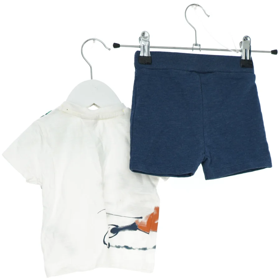 Mickey Mouse t-shirt og shorts sæt fra Disney (str. 74)