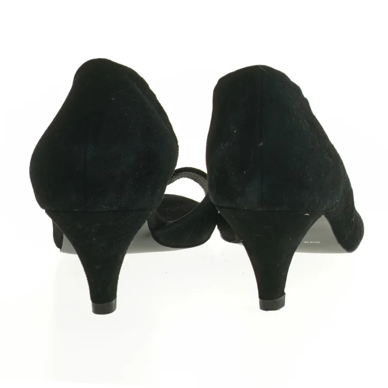 Helt nye stiletter fra Sofie Schnoor (str. 38 )