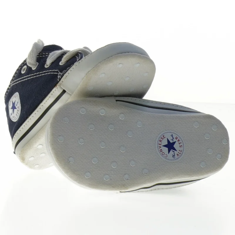 Babysneakers fra Converse (str. 20 )