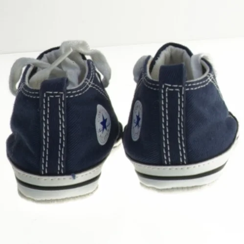 Babysneakers fra Converse (str. 20 )