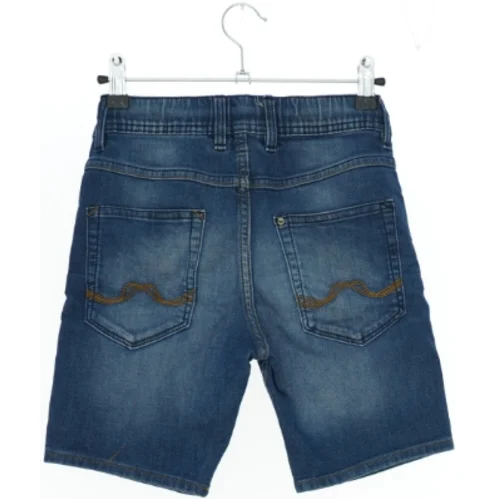 Denimshorts fra H&M (str. 134)
