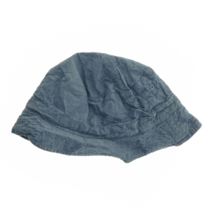 Blå bøllehat i denimlook fra Coop (str. 52 )