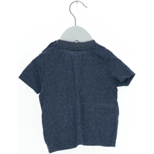 Kortærmet t-shirt fra F&F (str. 74)