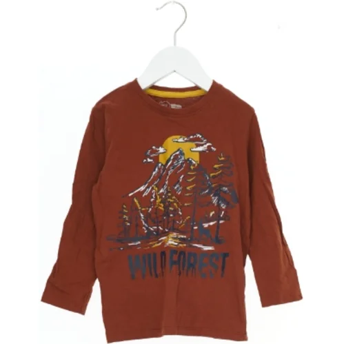 Langærmet t-shirt fra Little Kids (str. 116)