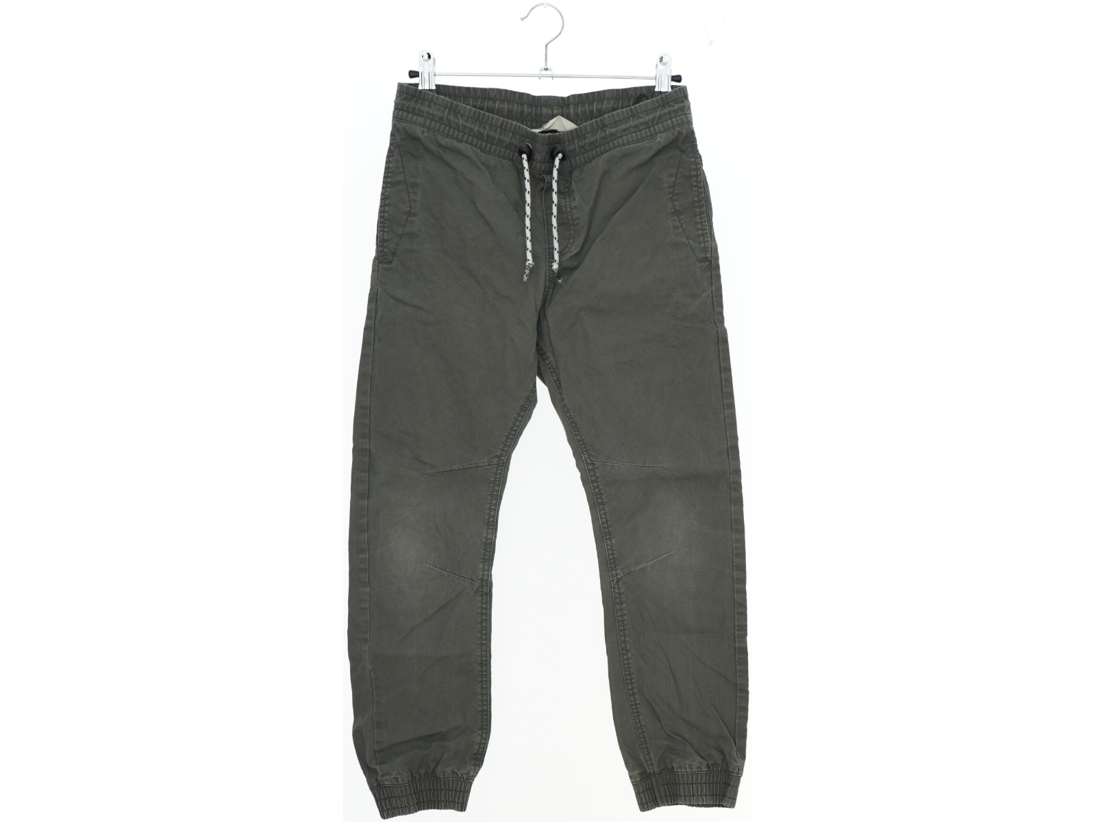 Grønne bukser fra H&M (str. 140)