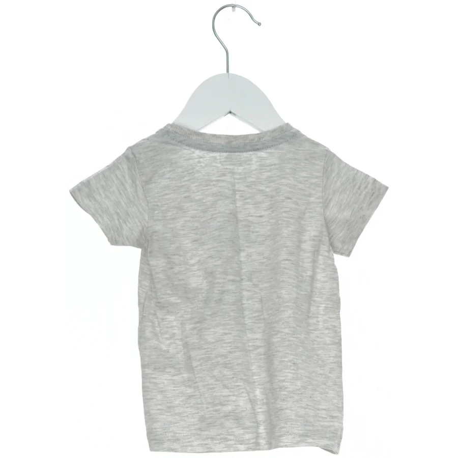 T-shirt med hval-motiv (str. 80)