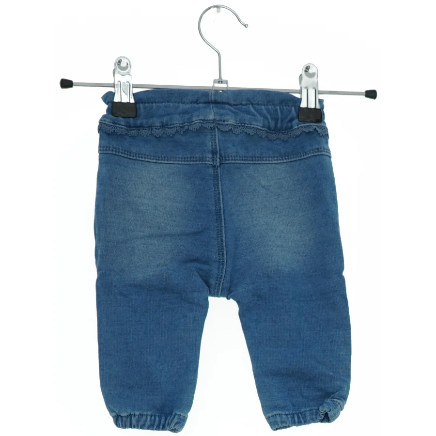 Bukser i denimlook fra Name It (str. 56)