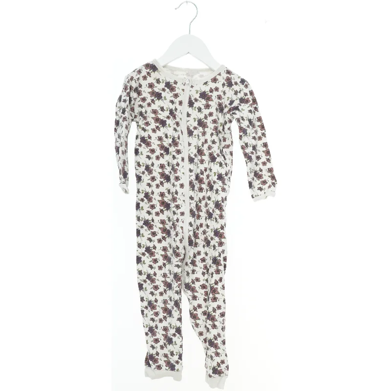 Blomstret natdragt med lynlås fra Name It (str. 92)