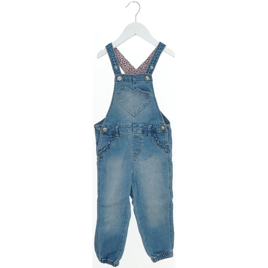 Jeans overalls til børn med hjertedetalje fra H&M (str. 92)