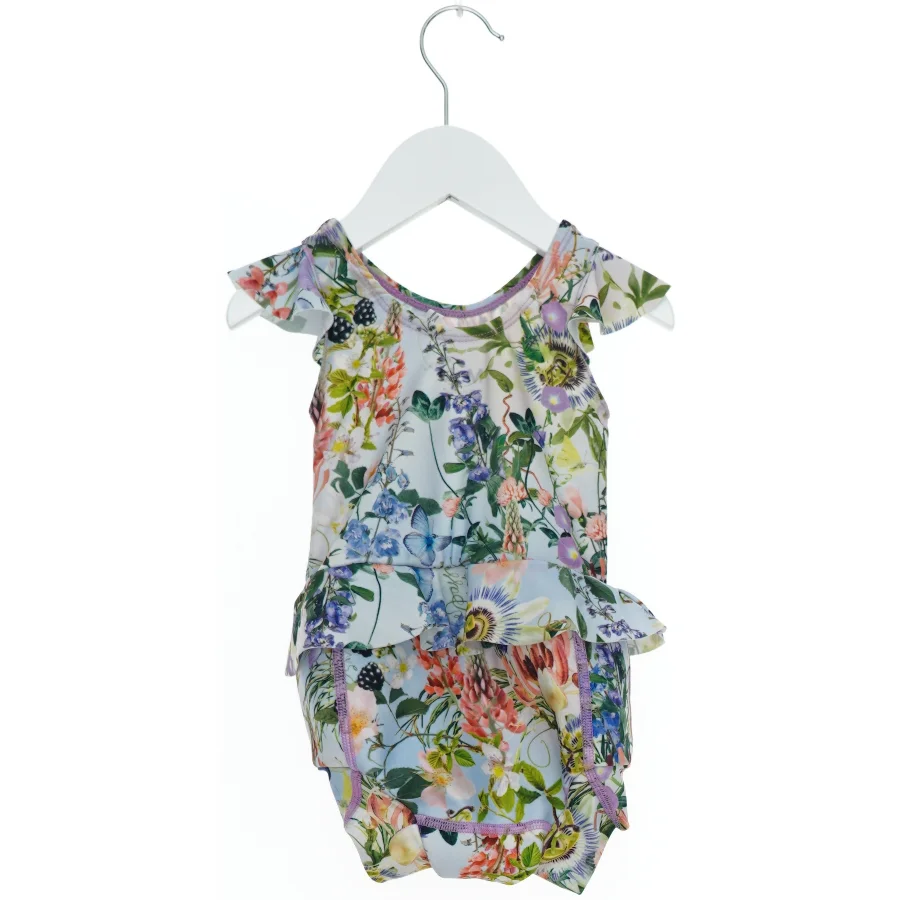 Badedragt med blomstermotiv fra Molo (str. 92)