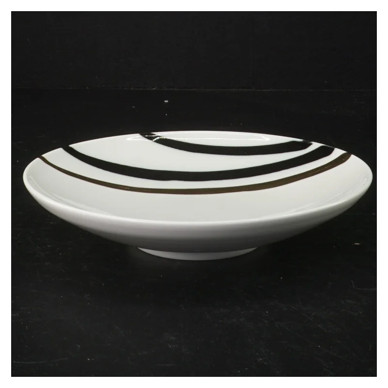 Porcelænstallerken med kantmønster fra Royal Copenhagen (str. 17,5 cm)