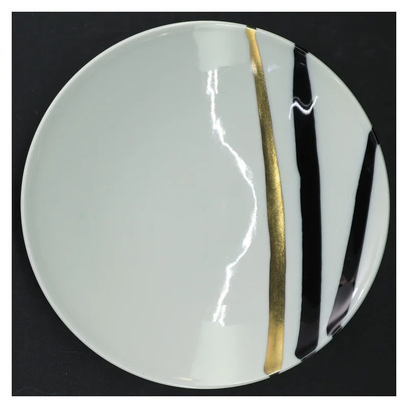 Porcelænstallerken med kantmønster fra Royal Copenhagen (str. 17,5 cm)