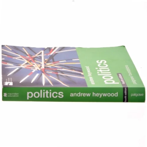 Politics af Andrew Heywood (Bog)