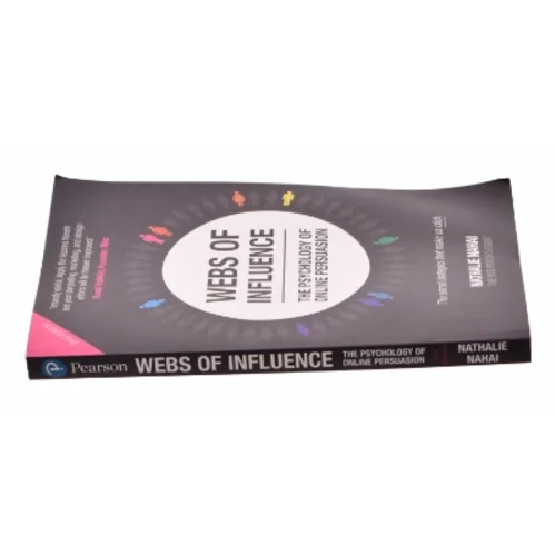 Webs of Influence: the Psychology of Online Persuasion af Nathalie Nahai (Bog)
