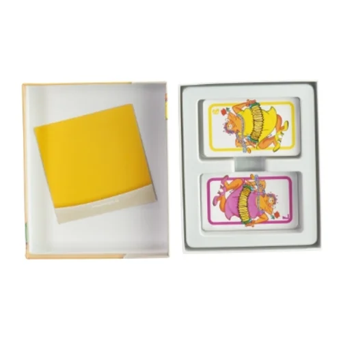 Bedstemor med slaw i spil  (str. 18 X 15 x 45 cm)