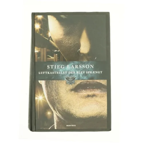 Luftkastellet Der Blev Sprængt af Stieg Larsson (Bog)