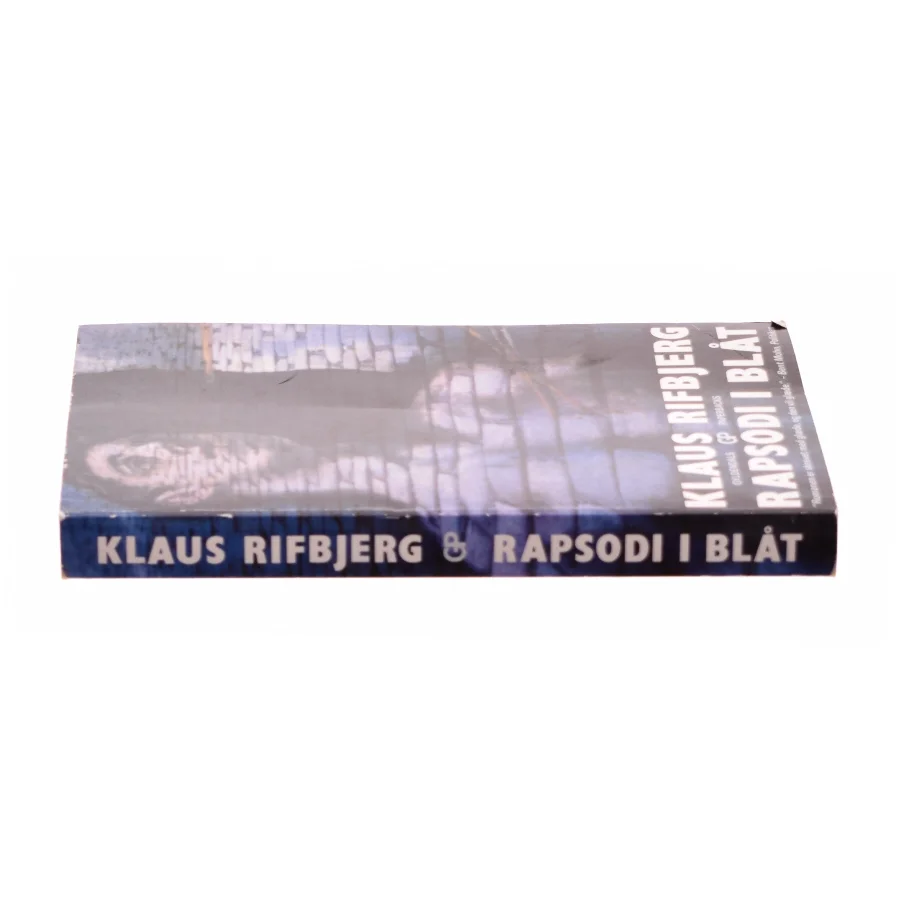 Rapsodi i Blåt af Klaus Rifbjerg